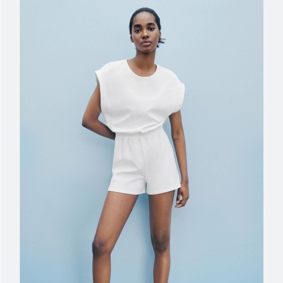 Zara Pants - ZARA Relaxed Playsuit Romper in Oyster White size Small